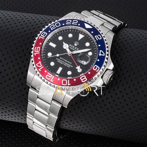 gmt vs submariner rolex|Rolex sub pepsi.